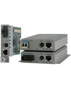 Omnitron Systems iConverter 8903N-1-DW Fast Ethernet Media Converter - 1 x Network (RJ-45) - 1 x SC Ports - 10/100/1000Base-T, 100Base-FX - Wall Mountable